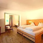 Hotel Steinerwirt1493 Zell am See