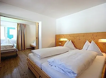 Otel Steinerwirt1493 Zell am See