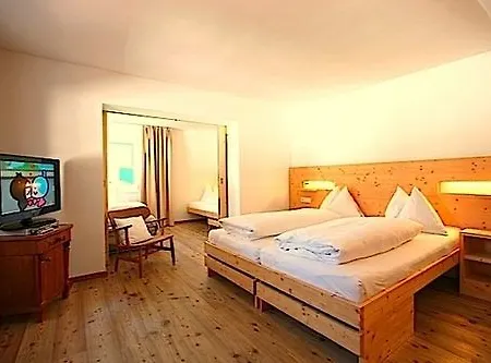 Otel Steinerwirt1493 Zell am See