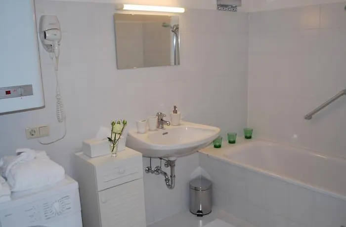 Готель Steinerwirt1493 Целль-ам-Зеє